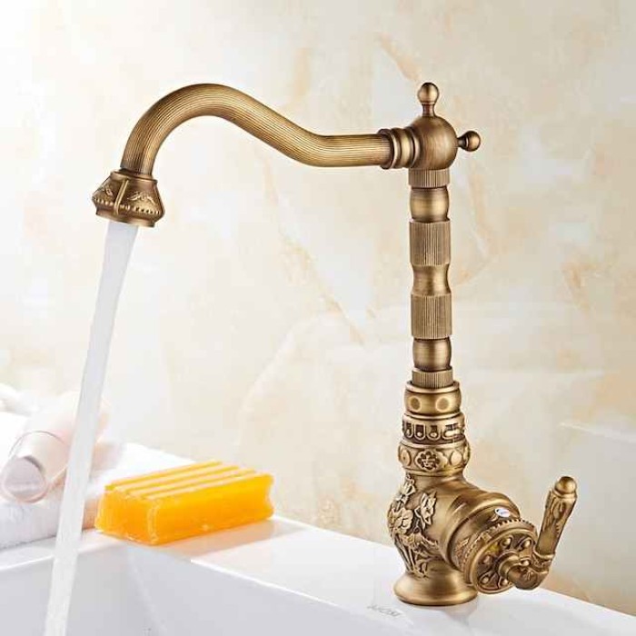 Traditional Kitchen Sink Mixer Faucet, Antique Brass Single Handle Taps Standard Spout Deck Mounted Retro Vintage Style Kitchen Tap with Cold and Hot Hose